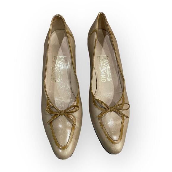 Salvatore Ferragamo Tan Pumps AAAA Narrow - Picture 1 of 11
